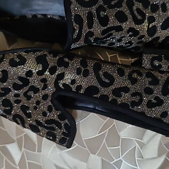 New Unisa sparkly flats - Picture 6 of 7